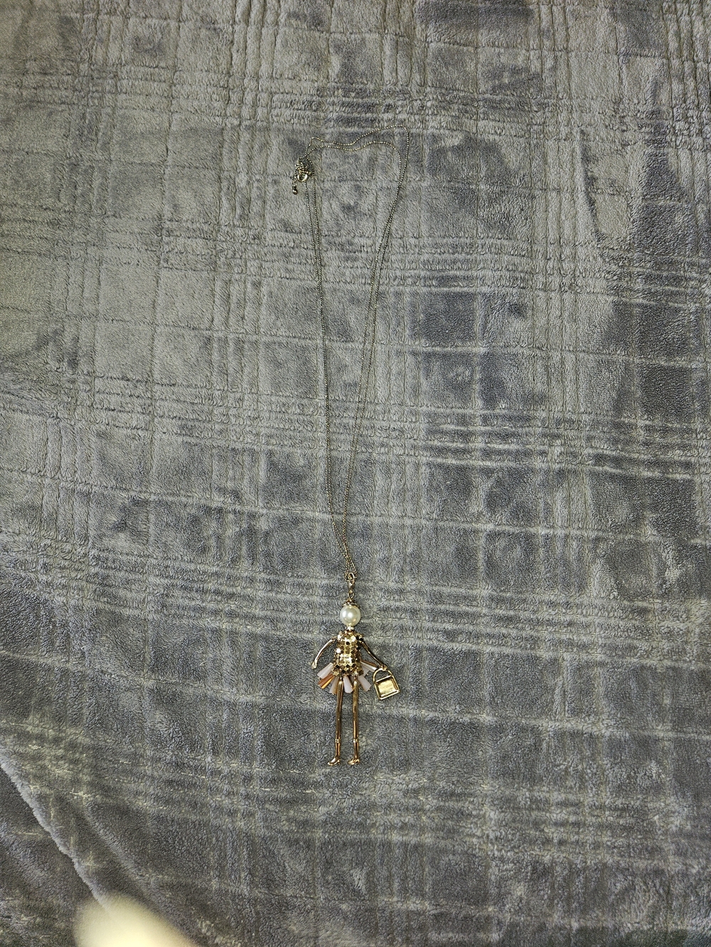 C&C California Articulated Doll Girl Pendant Necklace Gold Tone EUC - Picture 4 of 4